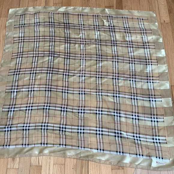 Burberry Vintage Scarf Beige Logo Silk Classic RRP£390 S55  Vintage Burberry’s Classic Pattern Satin Scarf display picture 1